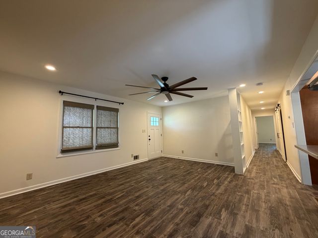 1 Alpine Drive, Newnan, GA 30263