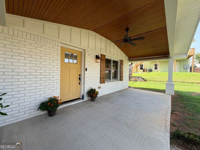 1 Alpine Drive, Newnan, GA 30263