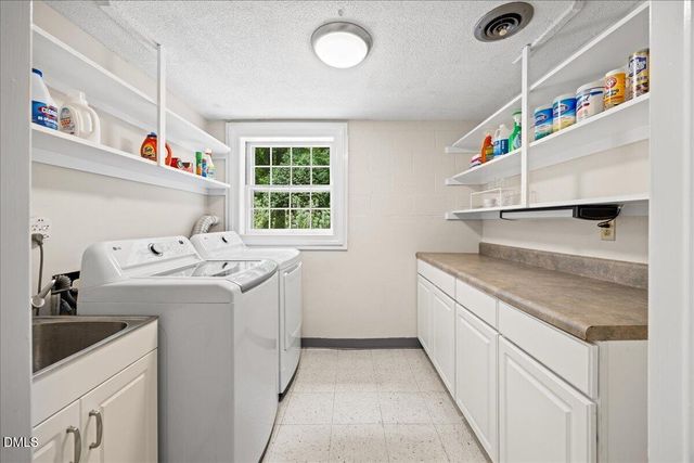 6719 Valley Lake Drive, Raleigh, NC 27612