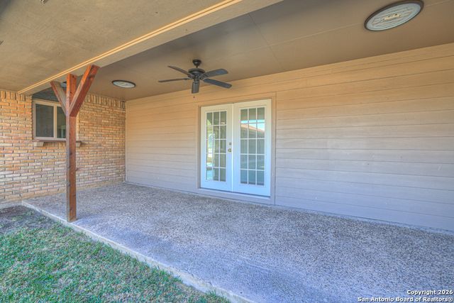 1080 Forest Trl, New Braunfels, TX 78132