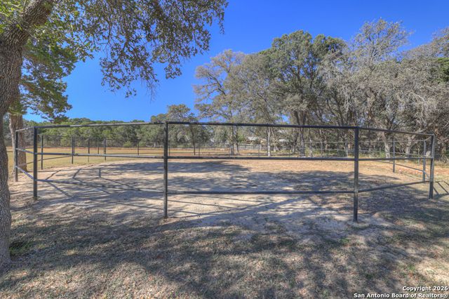 1080 Forest Trl, New Braunfels, TX 78132