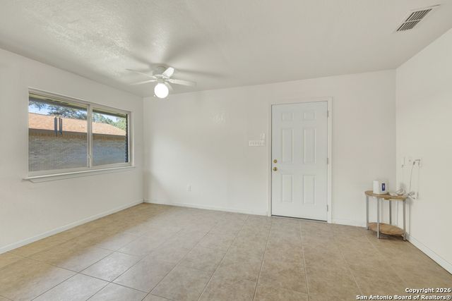 1080 Forest Trl, New Braunfels, TX 78132