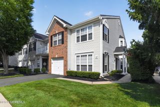 12 Berkshire Court, Manalapan, NJ 07726