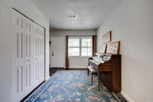 52 Berkshire Drive, Little Rock, AR 72204