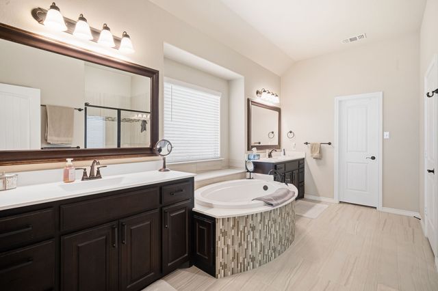 1858 Riviera Drive, Waxahachie, TX 75165