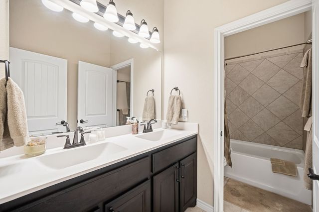 1858 Riviera Drive, Waxahachie, TX 75165