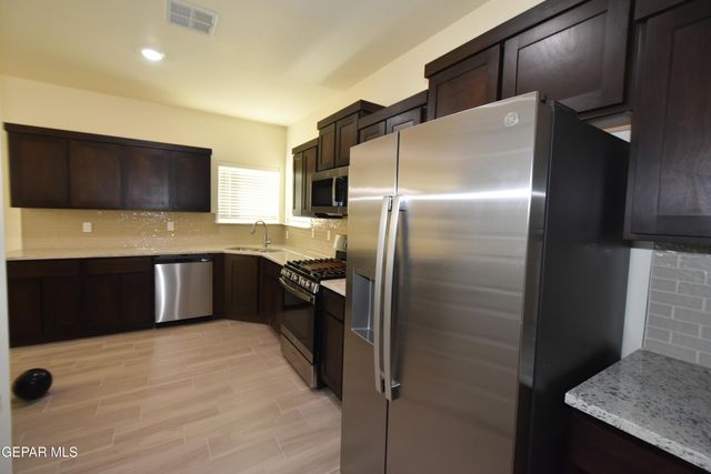 902 BROMYARD Drive, El Paso, TX 79928