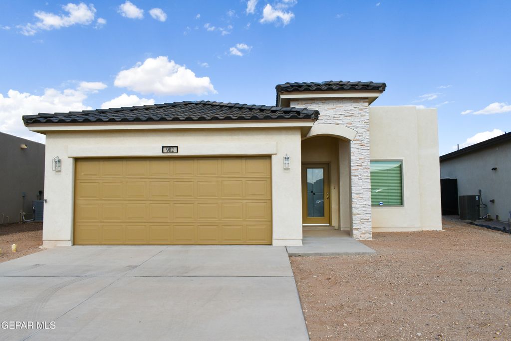902 BROMYARD Drive, El Paso, TX 79928