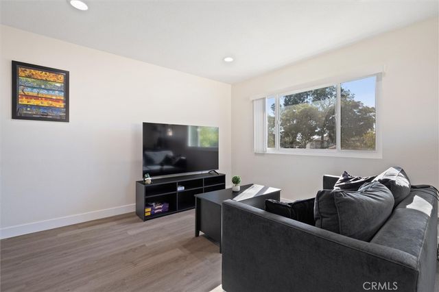 1723 Normandy D, Santa Ana, CA 92705
