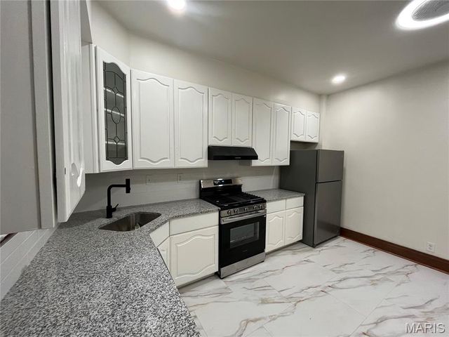 4667 Louisiana Avenue, St Louis, MO 63111