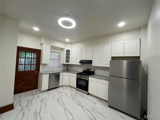 4667 Louisiana Avenue, St Louis, MO 63111