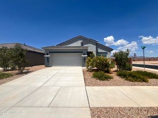 12885 E Russo Drive, Vail, AZ 85641