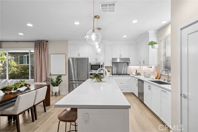 163 Tenor, Irvine, CA 92618