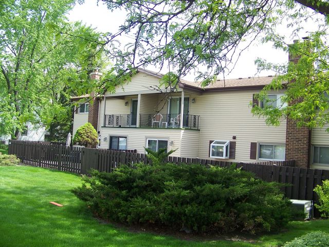 1328 Dove Court, Mount Prospect, IL 60056