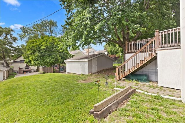 1211 Sumner Avenue, Kansas City, KS 66102