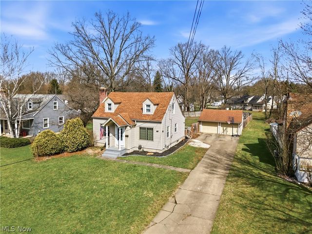 2138 Hermosa Drive, Youngstown, OH 44511