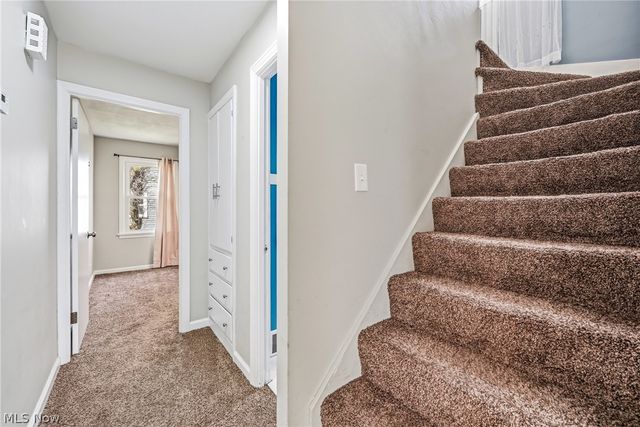 2138 Hermosa Drive, Youngstown, OH 44511