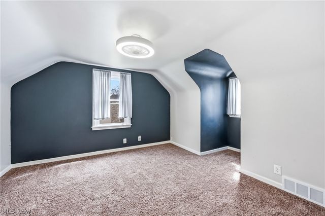 2138 Hermosa Drive, Youngstown, OH 44511