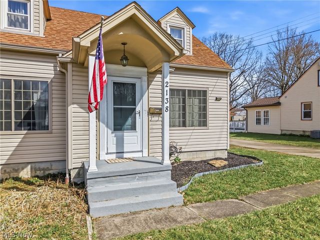 2138 Hermosa Drive, Youngstown, OH 44511