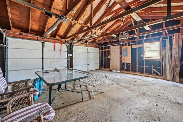 2138 Hermosa Drive, Youngstown, OH 44511