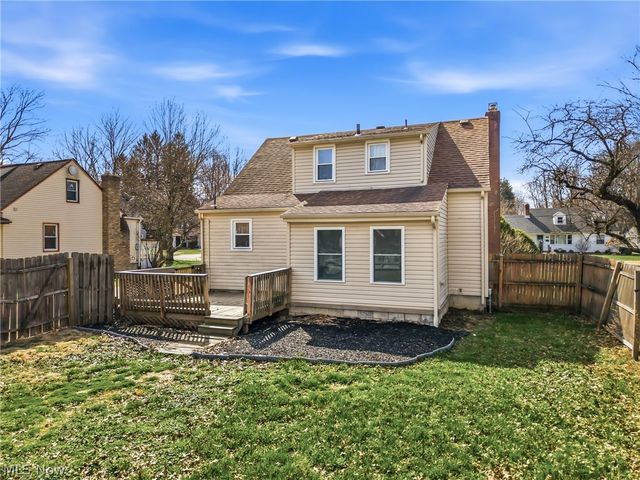 2138 Hermosa Drive, Youngstown, OH 44511