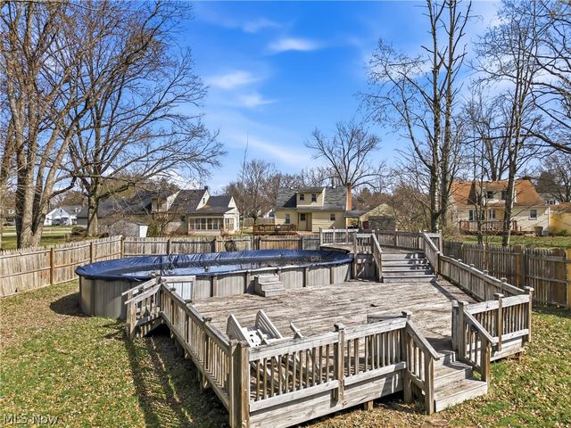 2138 Hermosa Drive, Youngstown, OH 44511