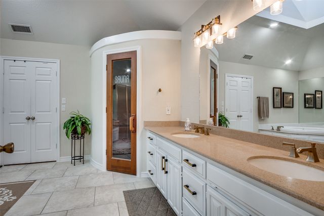 3813 Ben Creek Court, Fort Worth, TX 76008