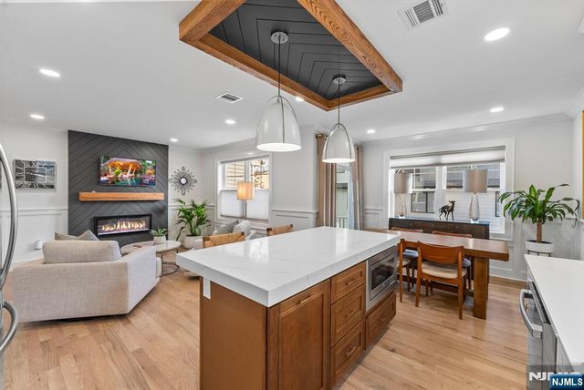 14 Mechanic Street, Ramsey, NJ 07446