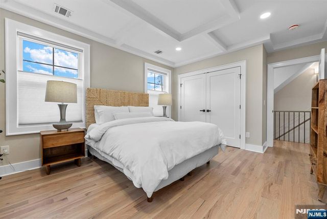 14 Mechanic Street, Ramsey, NJ 07446