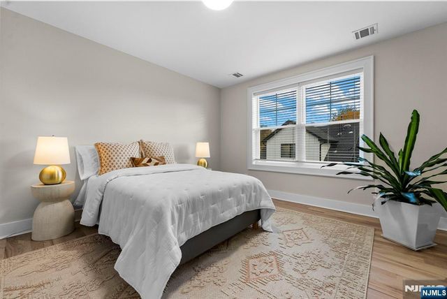 14 Mechanic Street, Ramsey, NJ 07446