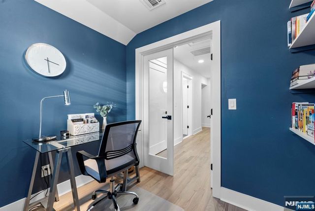 14 Mechanic Street, Ramsey, NJ 07446