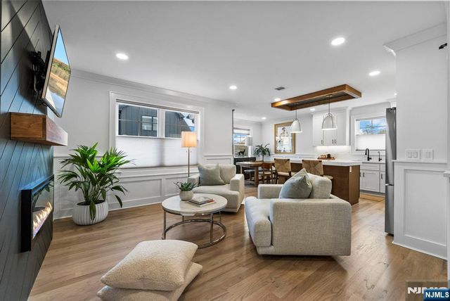 14 Mechanic Street, Ramsey, NJ 07446