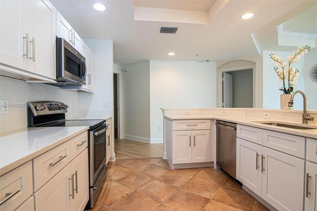 2743 1st Street 406, Fort Myers, FL 33916