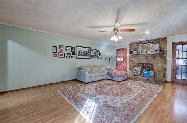 101 Ivy SE Lane, Cartersville, GA 30121