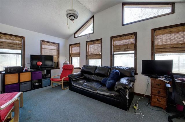 101 Ivy SE Lane, Cartersville, GA 30121