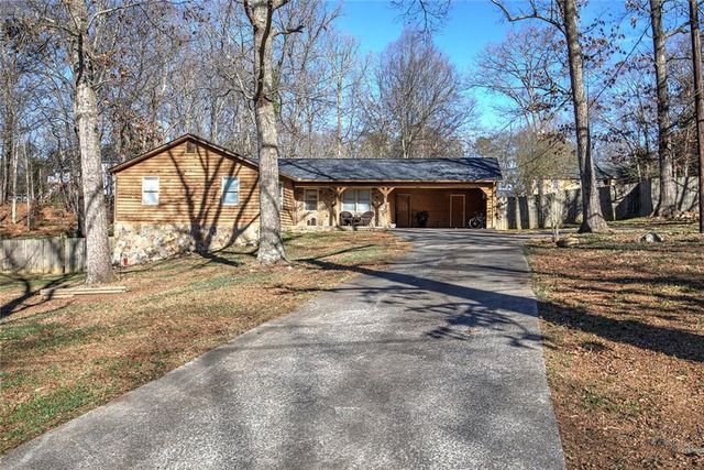 101 Ivy SE Lane, Cartersville, GA 30121