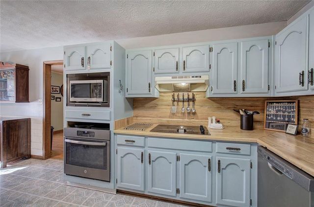 101 Ivy SE Lane, Cartersville, GA 30121