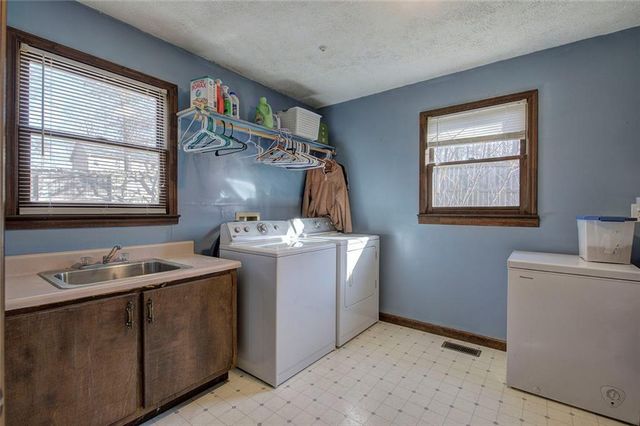 101 Ivy SE Lane, Cartersville, GA 30121