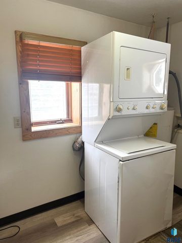 704 N Mable Ave Avenue, Sioux Falls, SD 57103