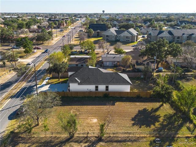 607 9th Street, Alamo, TX 78516