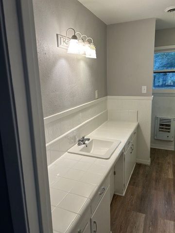 104 N Emberwood Drive, Robinson, TX 76706