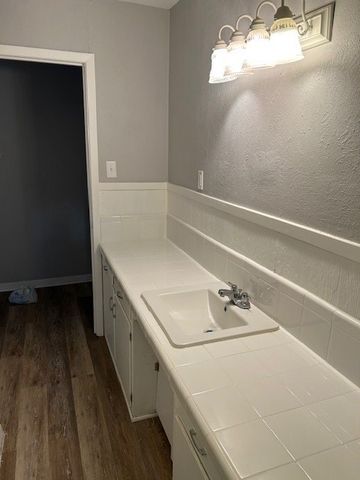 104 N Emberwood Drive, Robinson, TX 76706