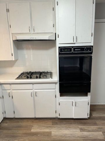 104 N Emberwood Drive, Robinson, TX 76706