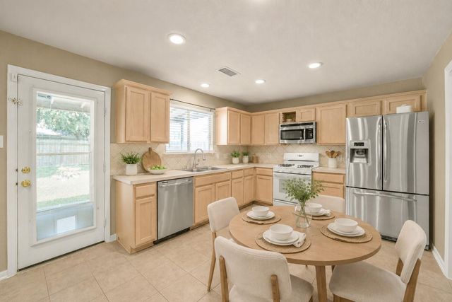 3222 Crestbridge Lane, Spring, TX 77388