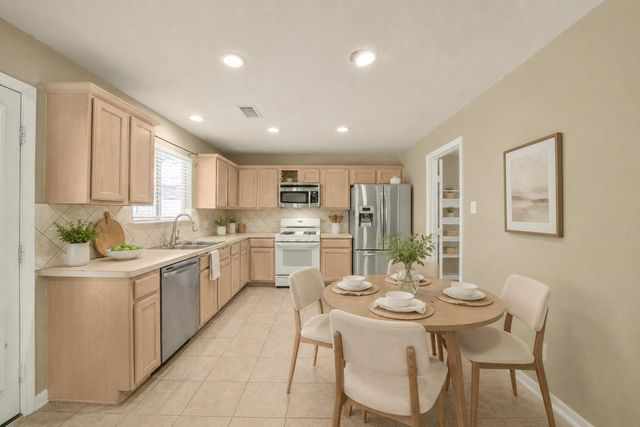 3222 Crestbridge Lane, Spring, TX 77388