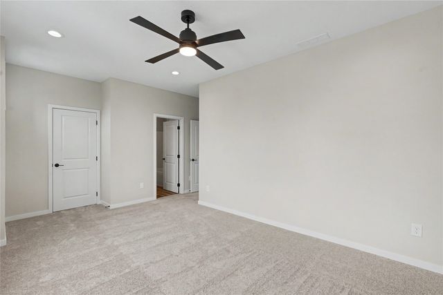 2738 Fleur Drive, Des Moines, IA 50321