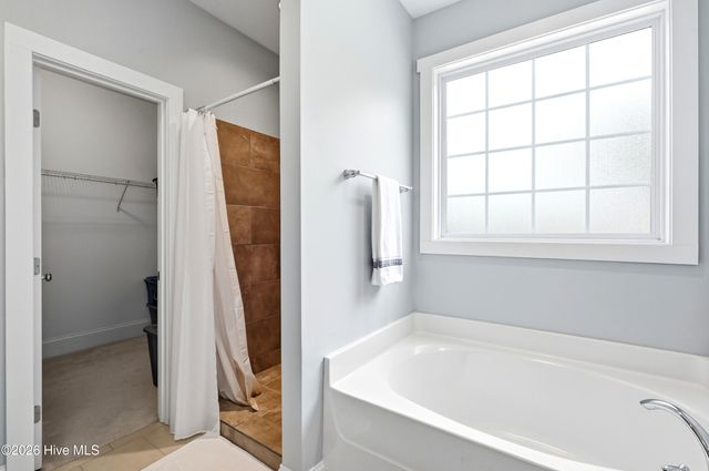 100 Hickory Circle, Hampstead, NC 28443