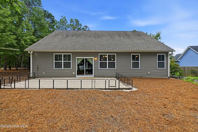 100 Hickory Circle, Hampstead, NC 28443