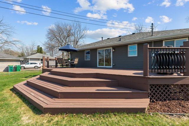 6400 73rd Avenue N, Brooklyn Park, MN 55428