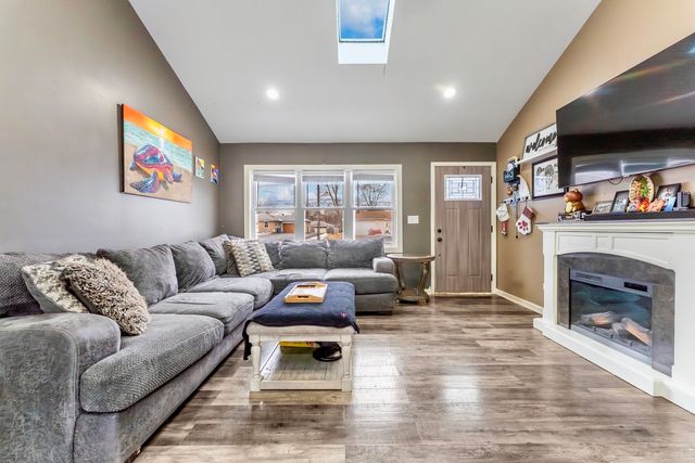 847 Foran Lane, Aurora, IL 60506